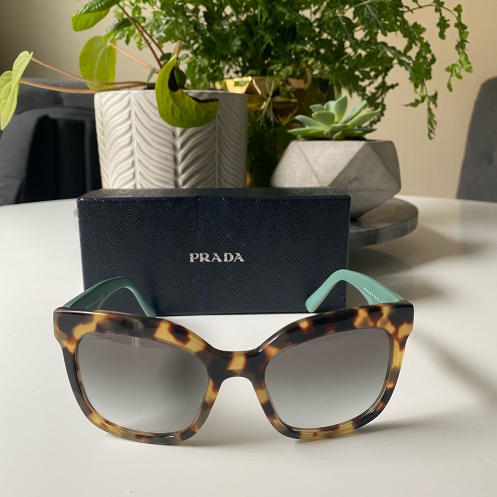 PRADA Sunglasses 😎